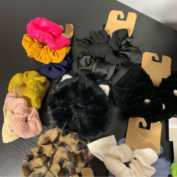 NEW BP & Berry Nordstrom scrunchies 16 pcs - Picture 4 of 5
